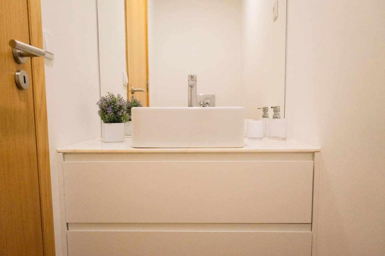 Camoes Place Loft Duplex Porto Bagian luar foto